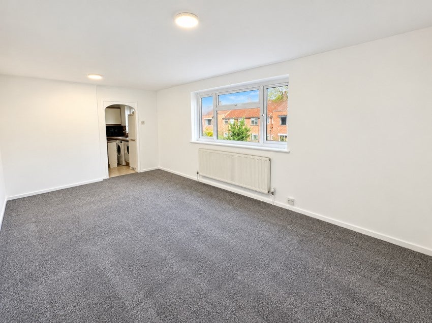 Flat Laleham Road in Borough of Spelthorne