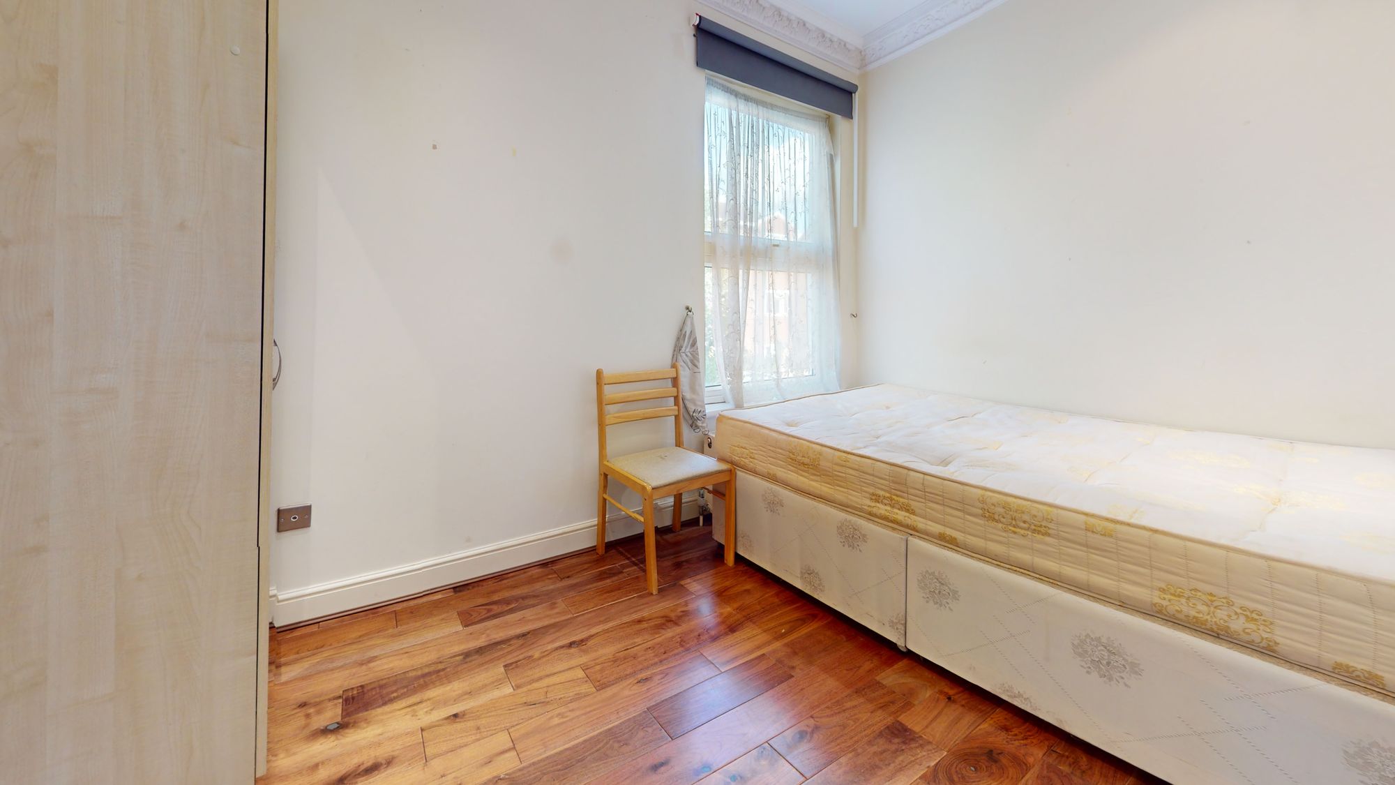 Flat Woolwich Road in Greater London