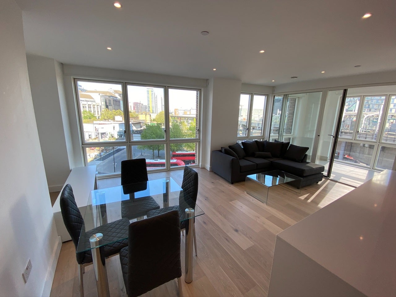 Flat Arniston Way in Greater London