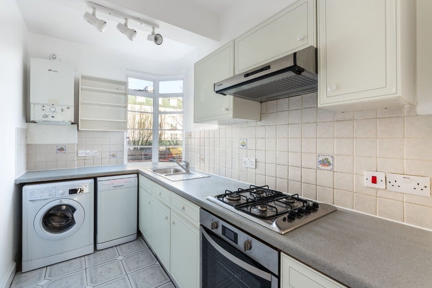 Flat Haverstock Hill in Greater London