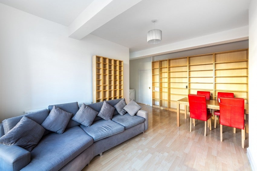 Flat Haverstock Hill in Greater London