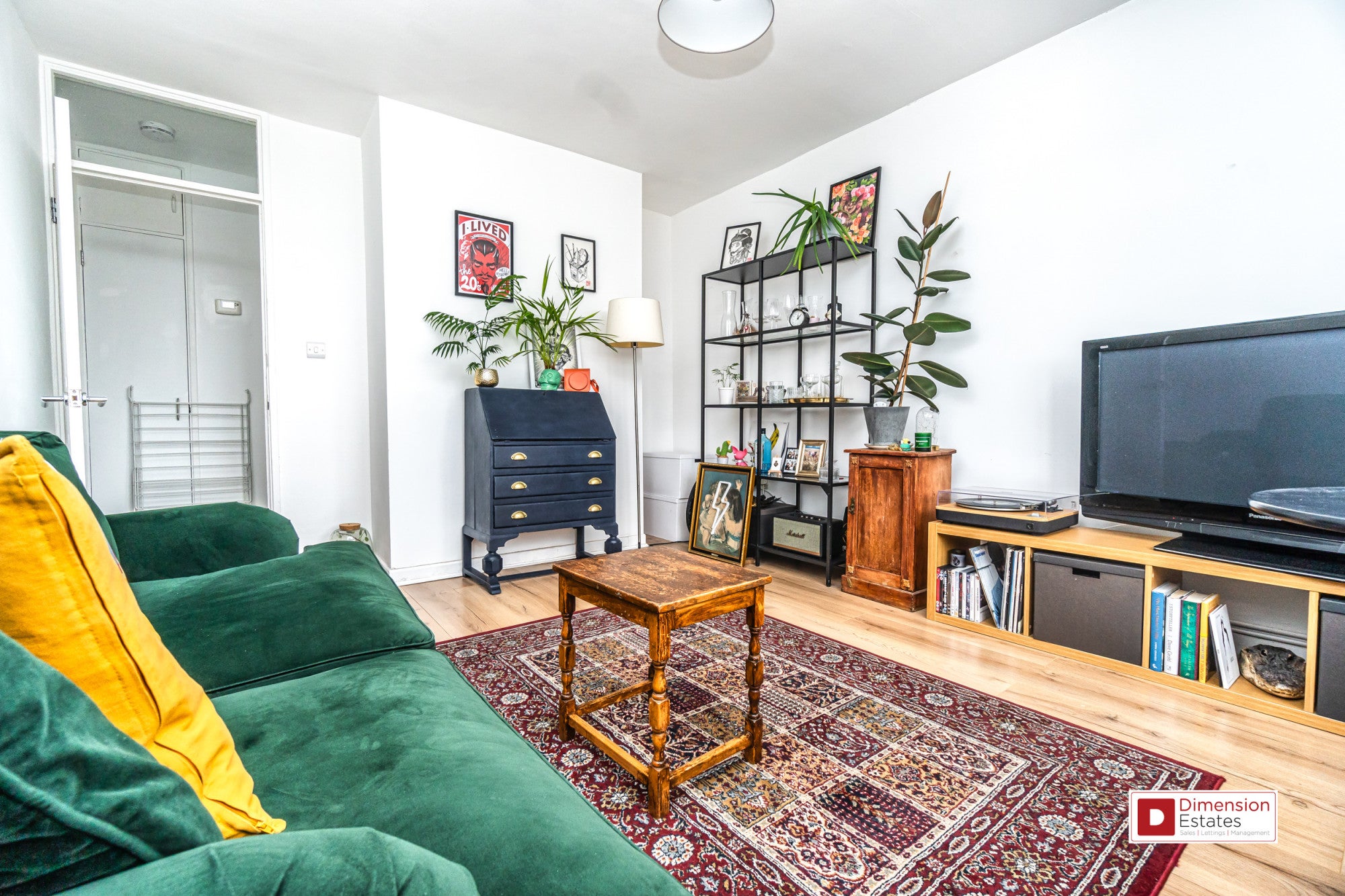 Flat Brodia Road in Greater London