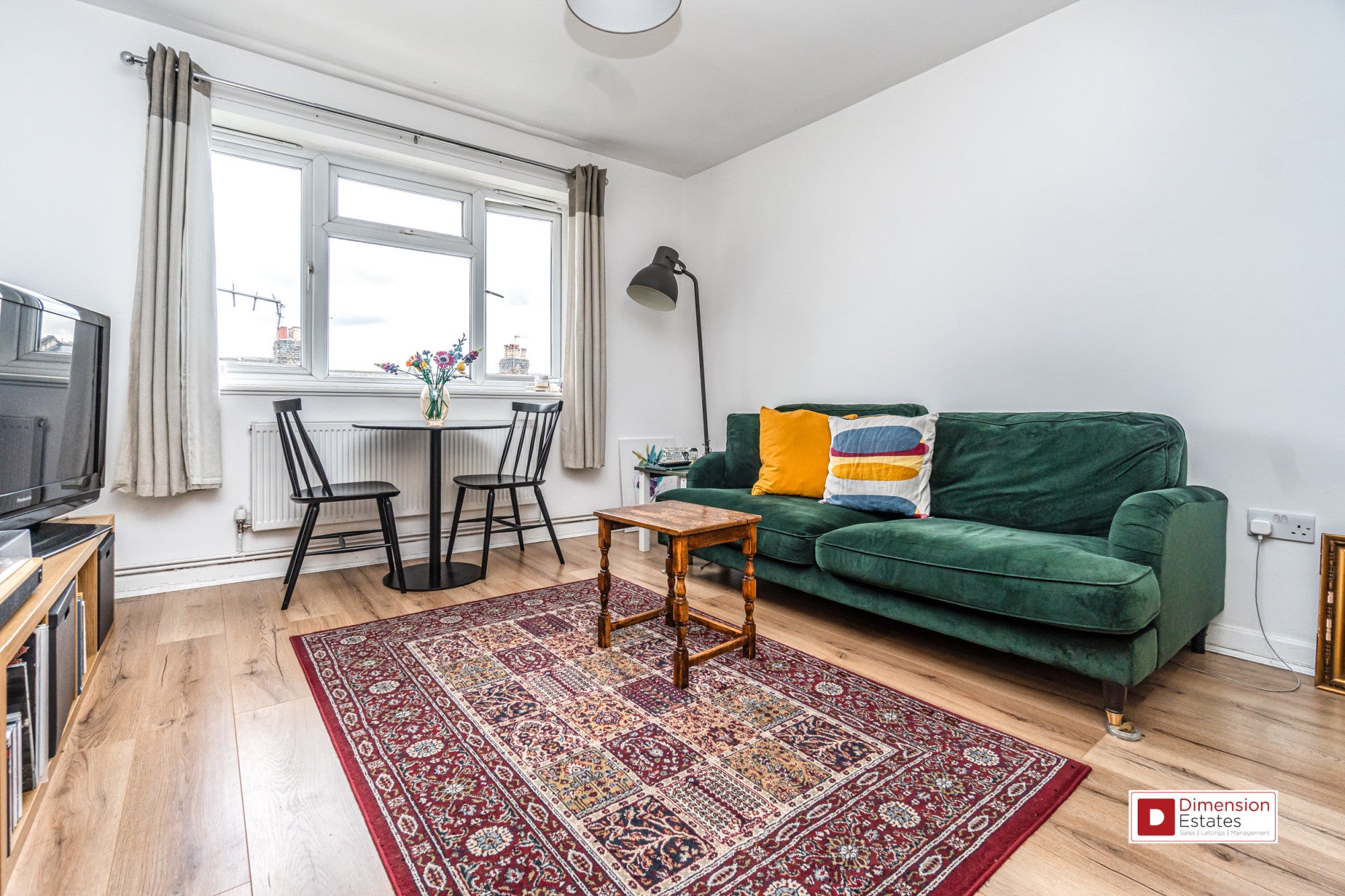 Flat Brodia Road in Greater London