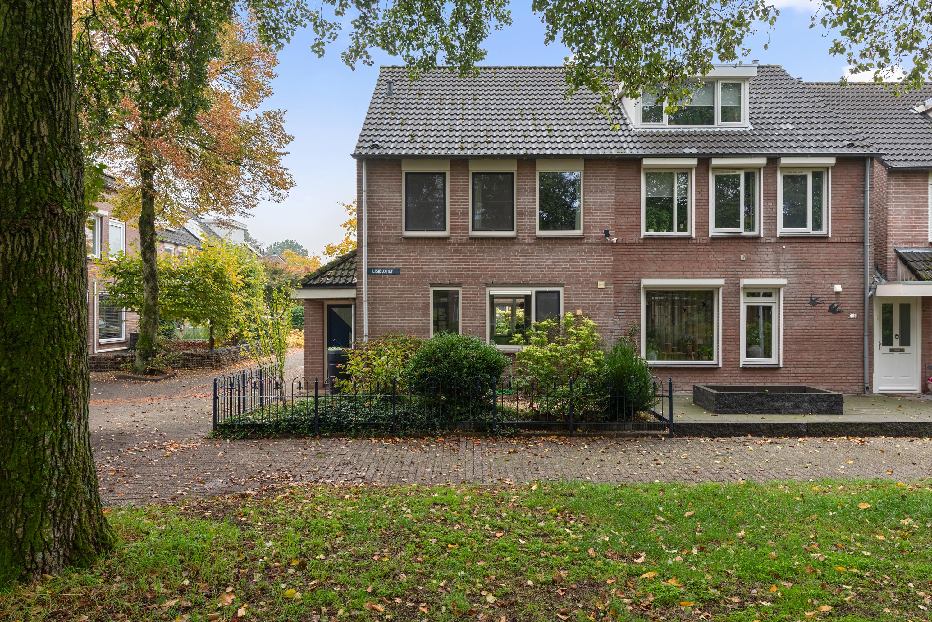 Huis Lisieuxhof 16 in Eindhoven