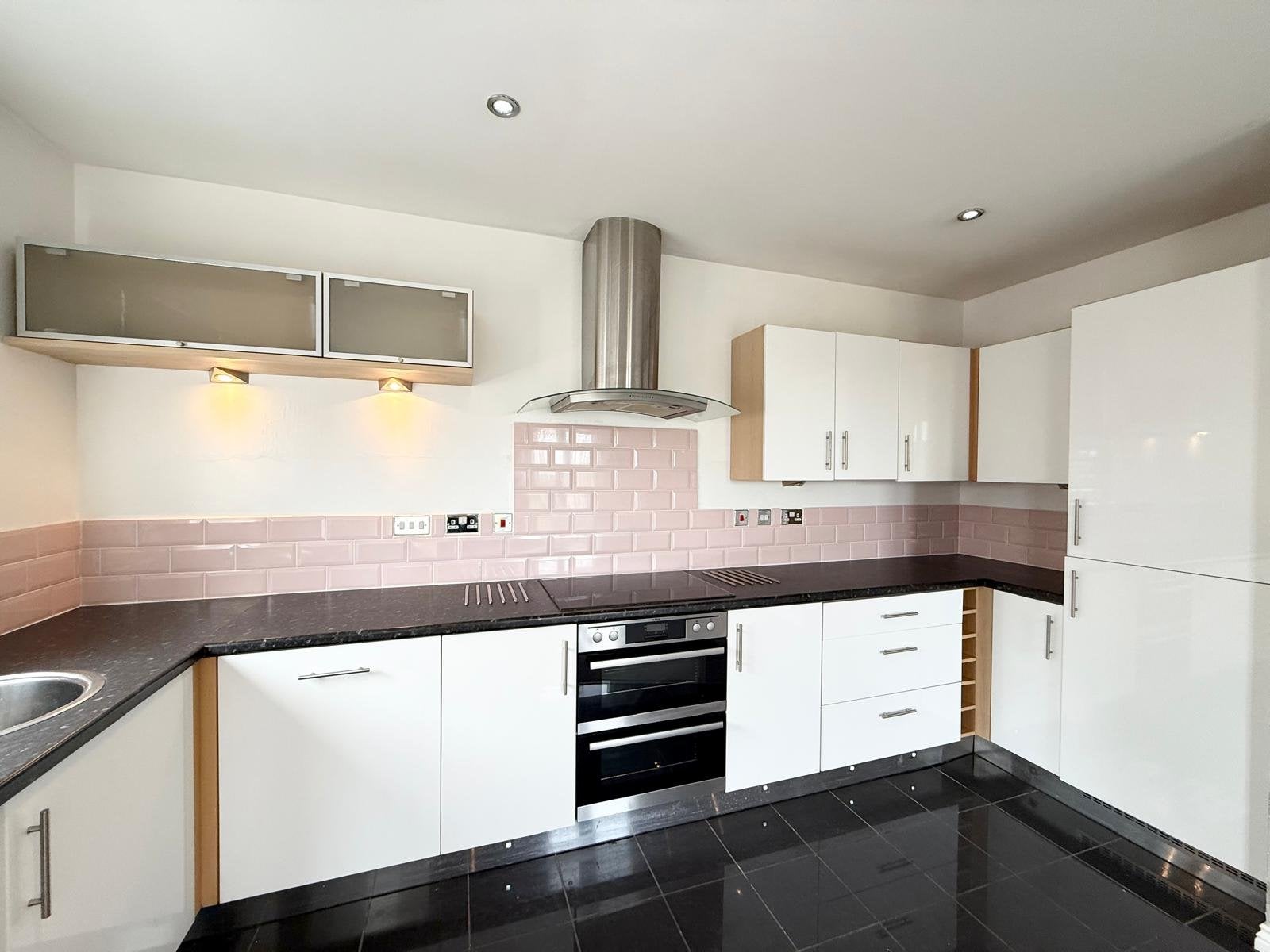 Flat Chapman Road in Leeds