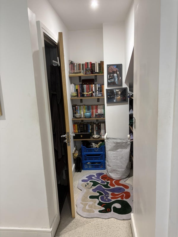 Room Willow Walk in Greater London