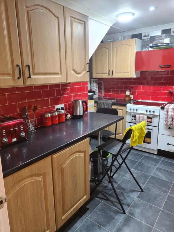 Room Glenfinnan Drive in Glasgow