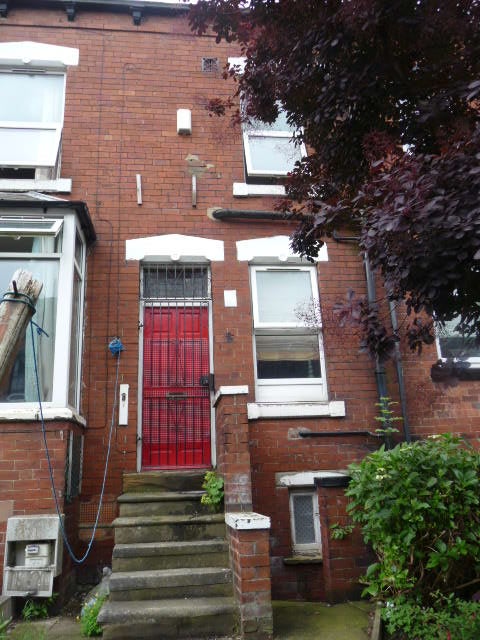Flat Brudenell Street in Leeds