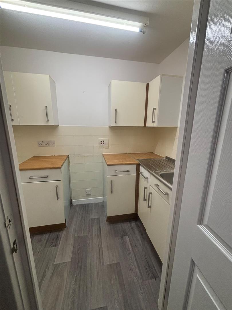 Flat Gordon Street in Wakefield