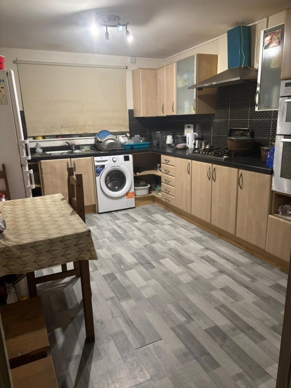 Room Murrayburn Place in City of Edinburgh