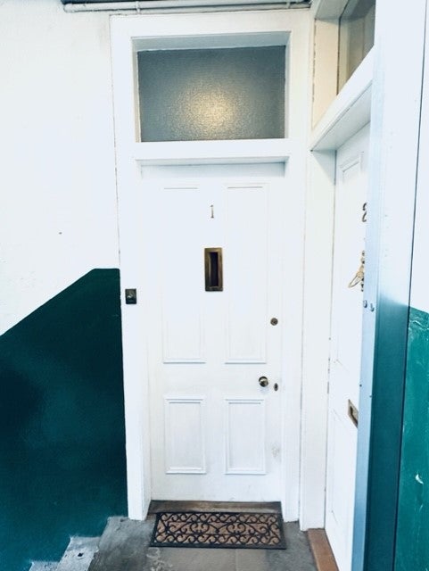 Flat Raeburn Place in City of Edinburgh