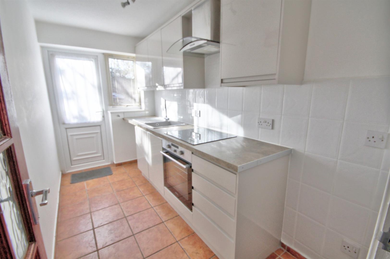 Flat Berkeley Close in Nuneaton and Bedworth