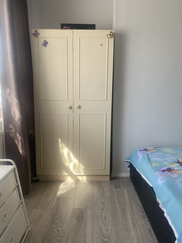 Room Bromley Common in Greater London