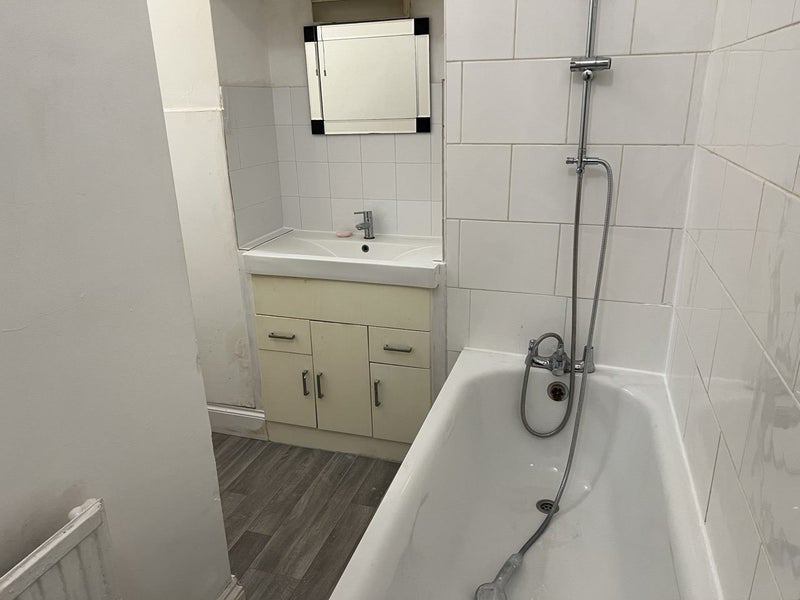 Room Bromley Common in Greater London
