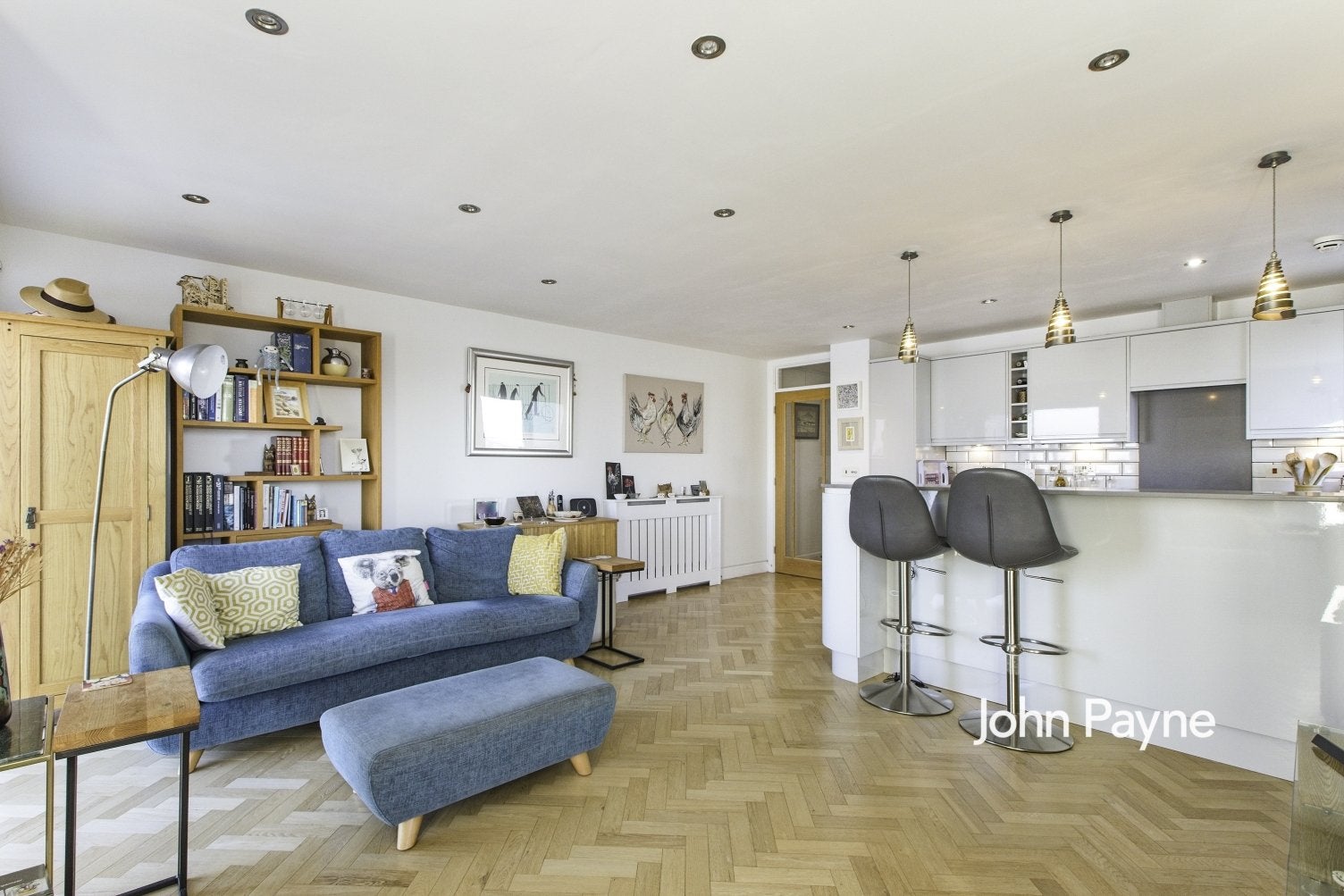 Flat Camelot Close in Greater London