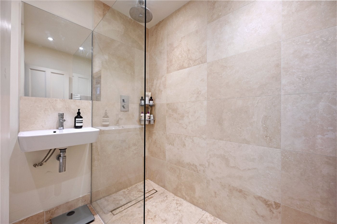 Flat Ladbroke Grove in Greater London