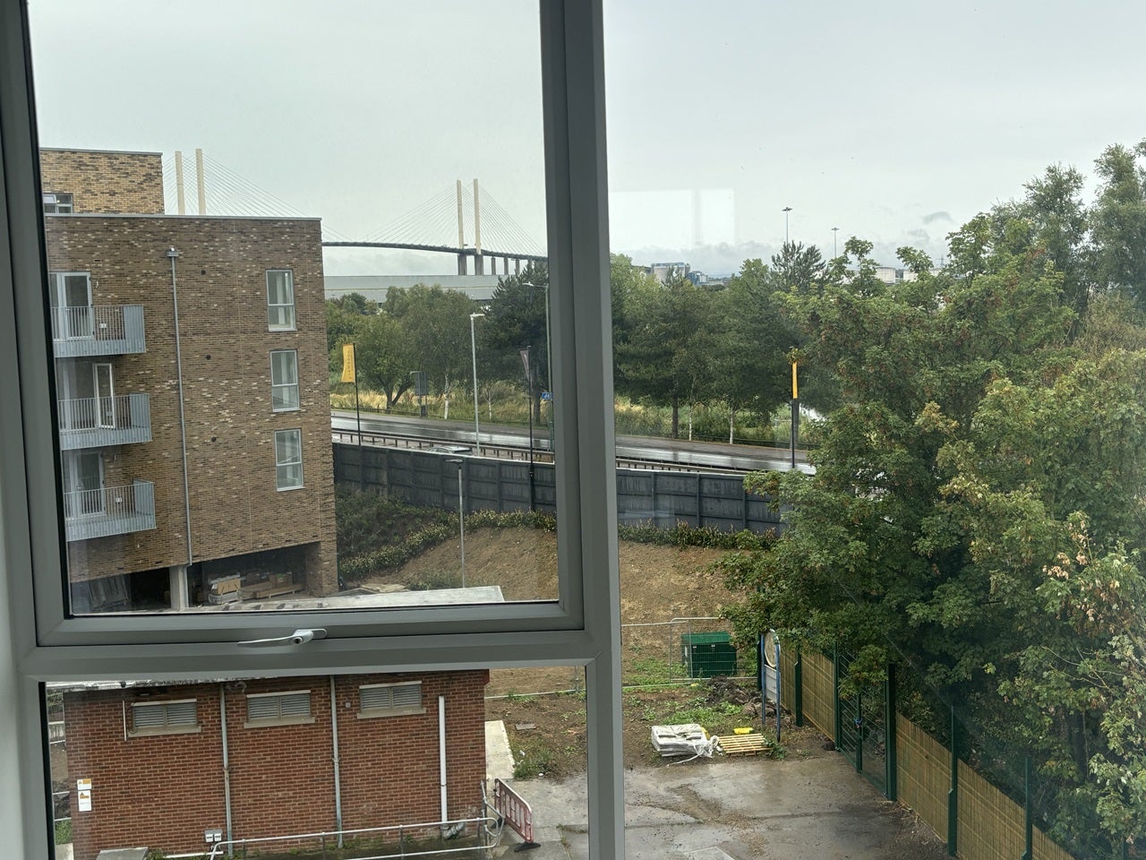 Flat Crossways Boulevard in Dartford