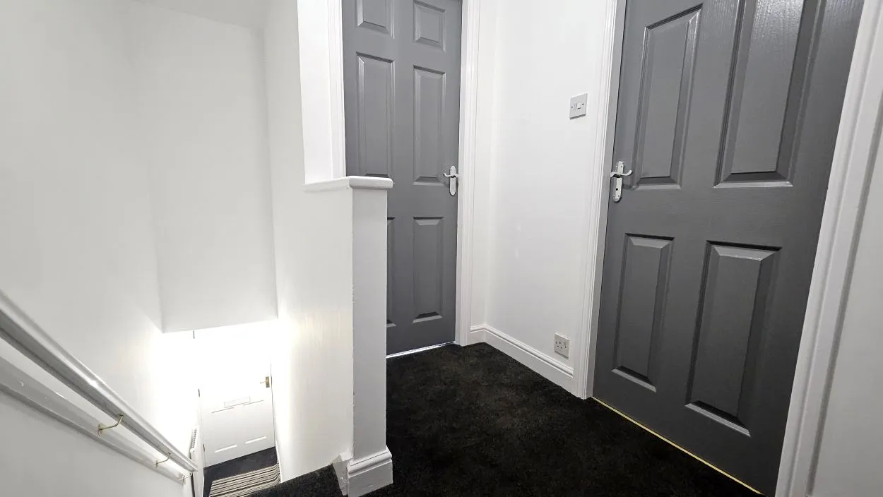 Flat New Hall Lane in Bolton