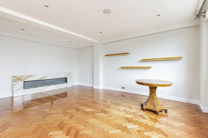 Flat Titchfield Road in City of Westminster