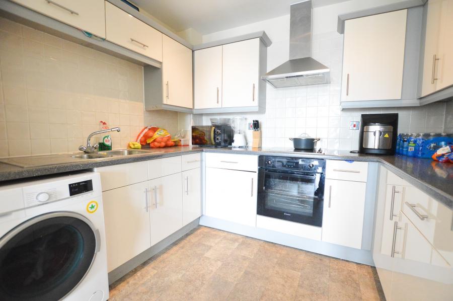 Flat Parkhouse Court in Welwyn Hatfield