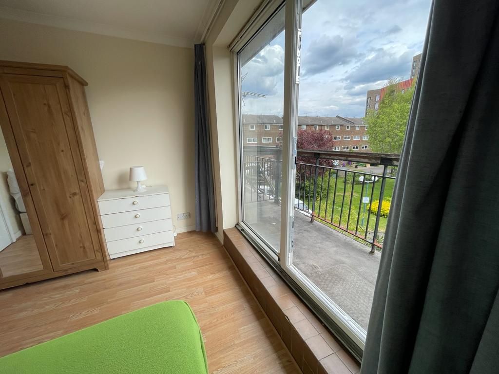 House Capstan Square in Greater London