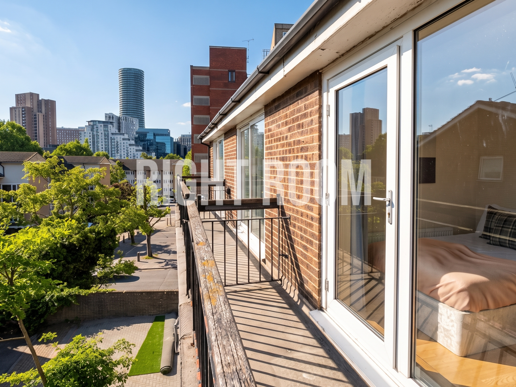Room Capstan Square in Greater London