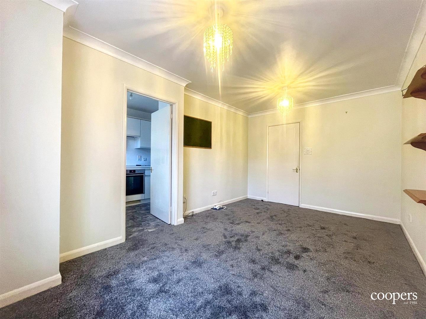 Flat Gainsborough Road in Greater London