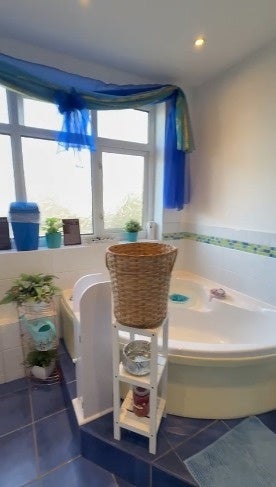 House Aldersey Gardens in Greater London