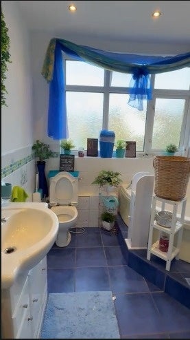 House Aldersey Gardens in Greater London