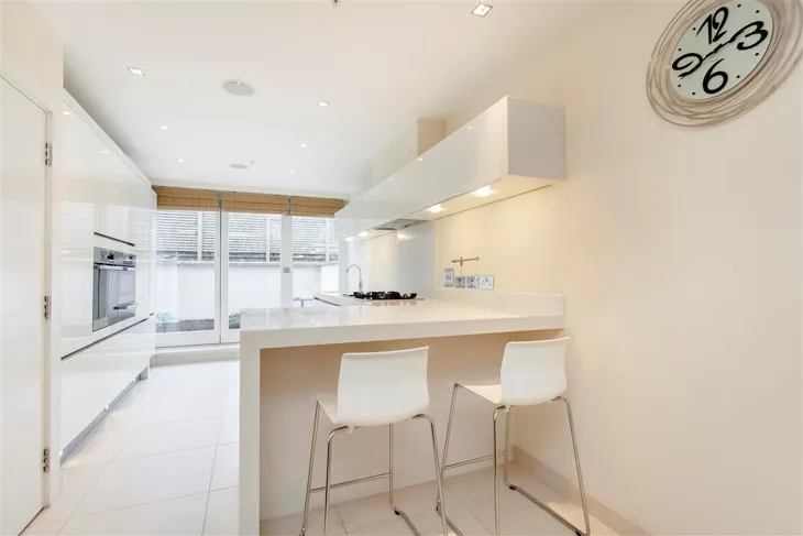 House Willow Walk in Greater London