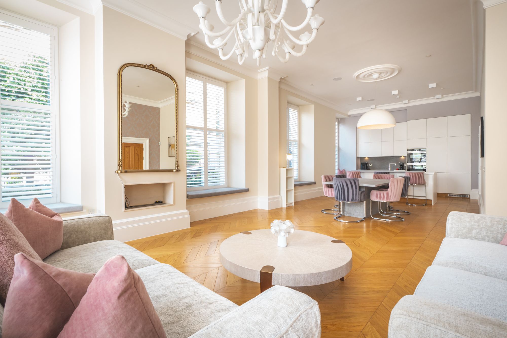 Flat Claremont Terrace in Glasgow