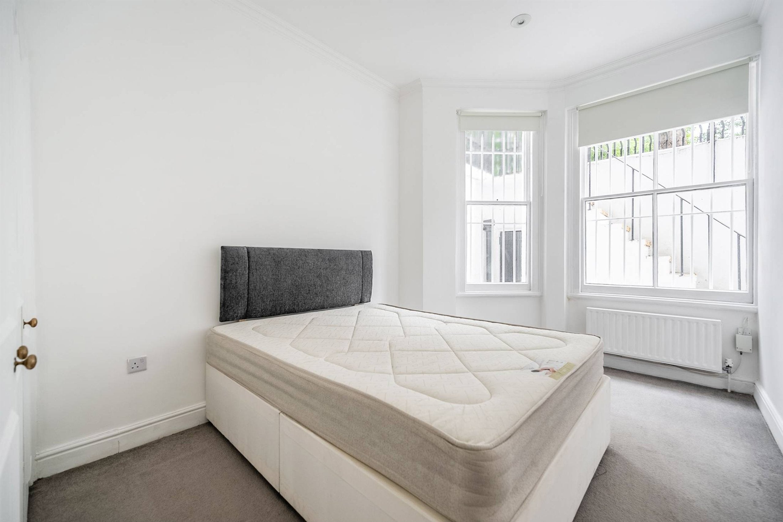Flat Cranley Gardens in Greater London