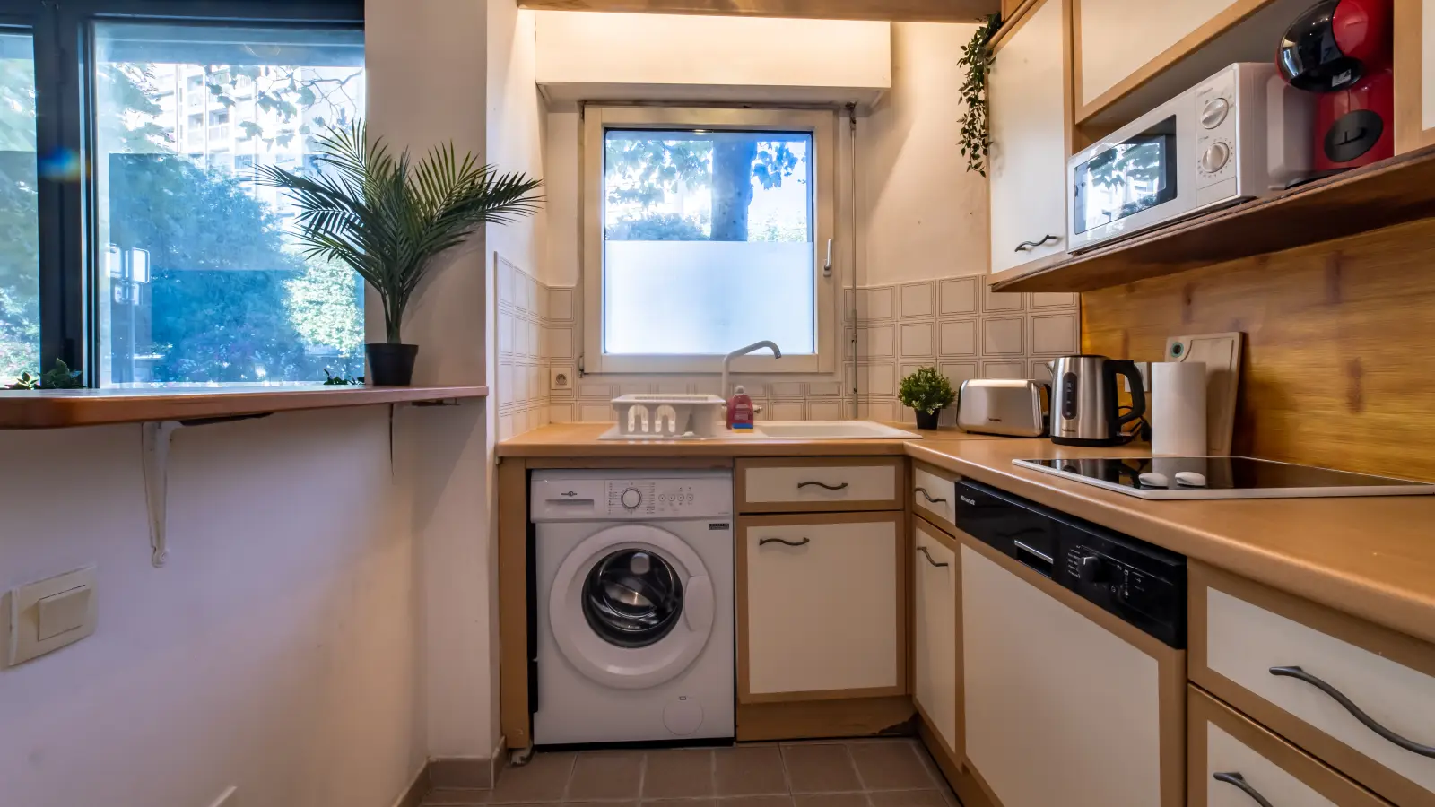 Appartement Entree / Sortie parking Minerve à Puteaux