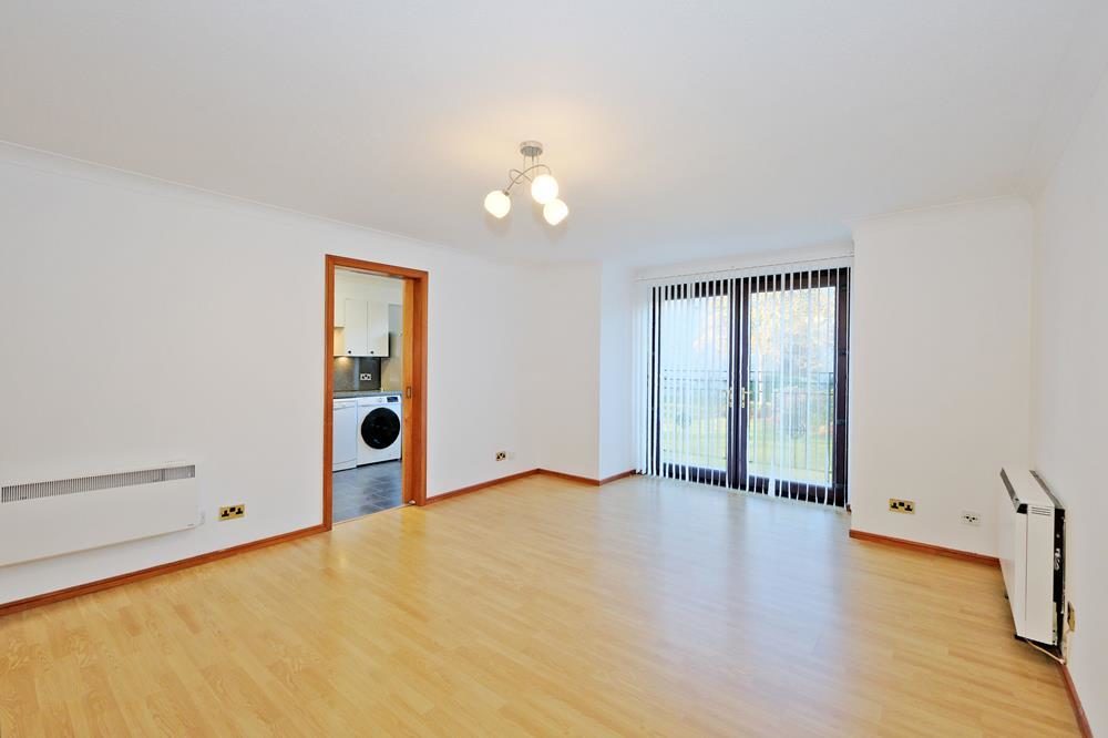 Flat Craigieburn Park in Aberdeen