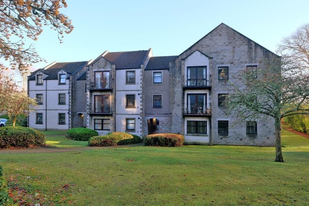 Flat Craigieburn Park in Aberdeen