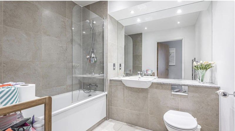 Flat Sears Street in Greater London