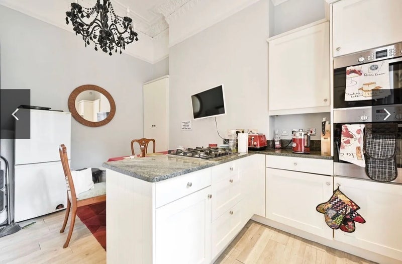 Room Longridge Road in Greater London