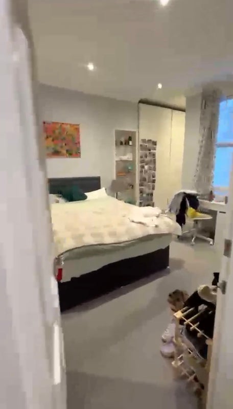 Room Longridge Road in Greater London
