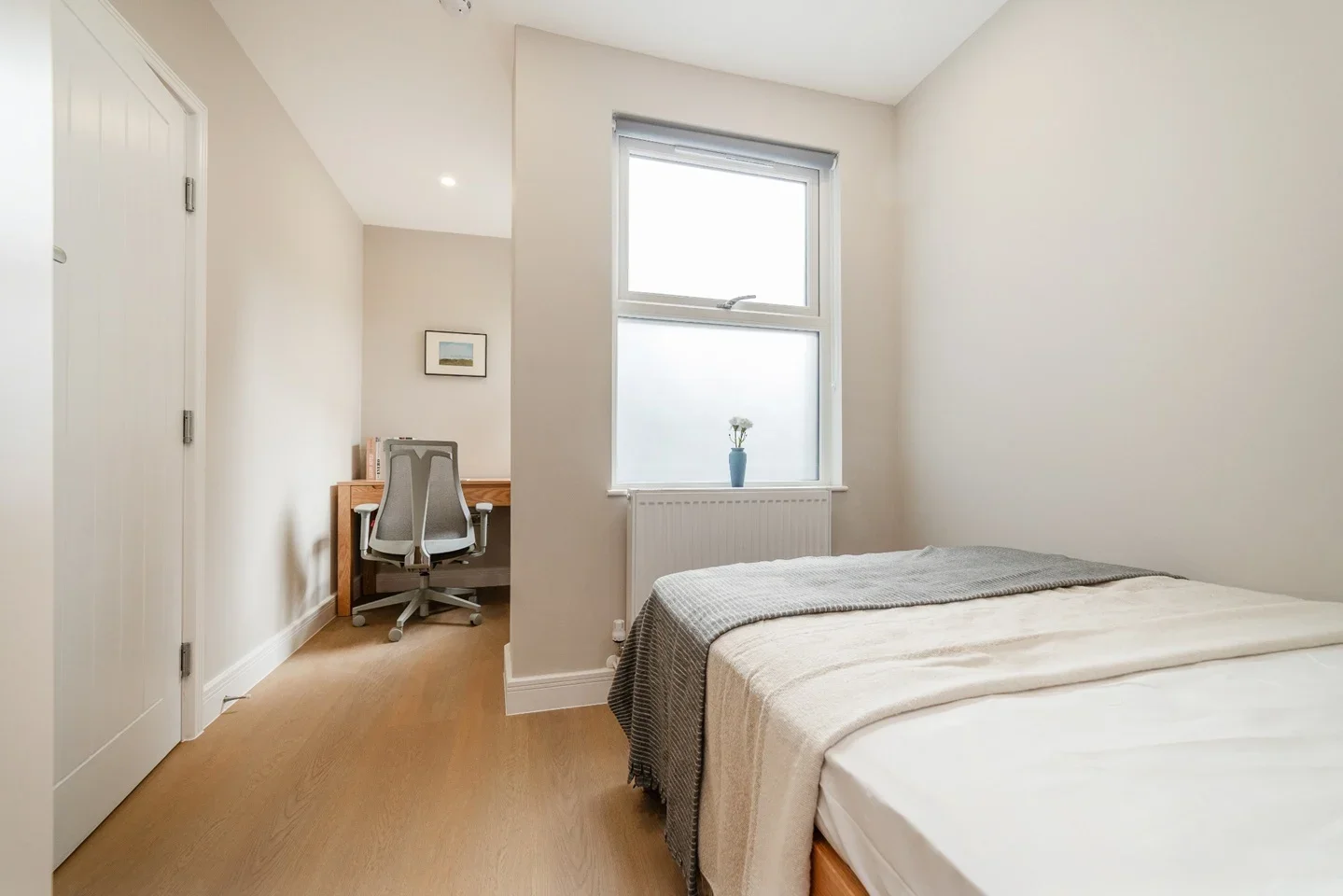Room Hook Road in Epsom and Ewell