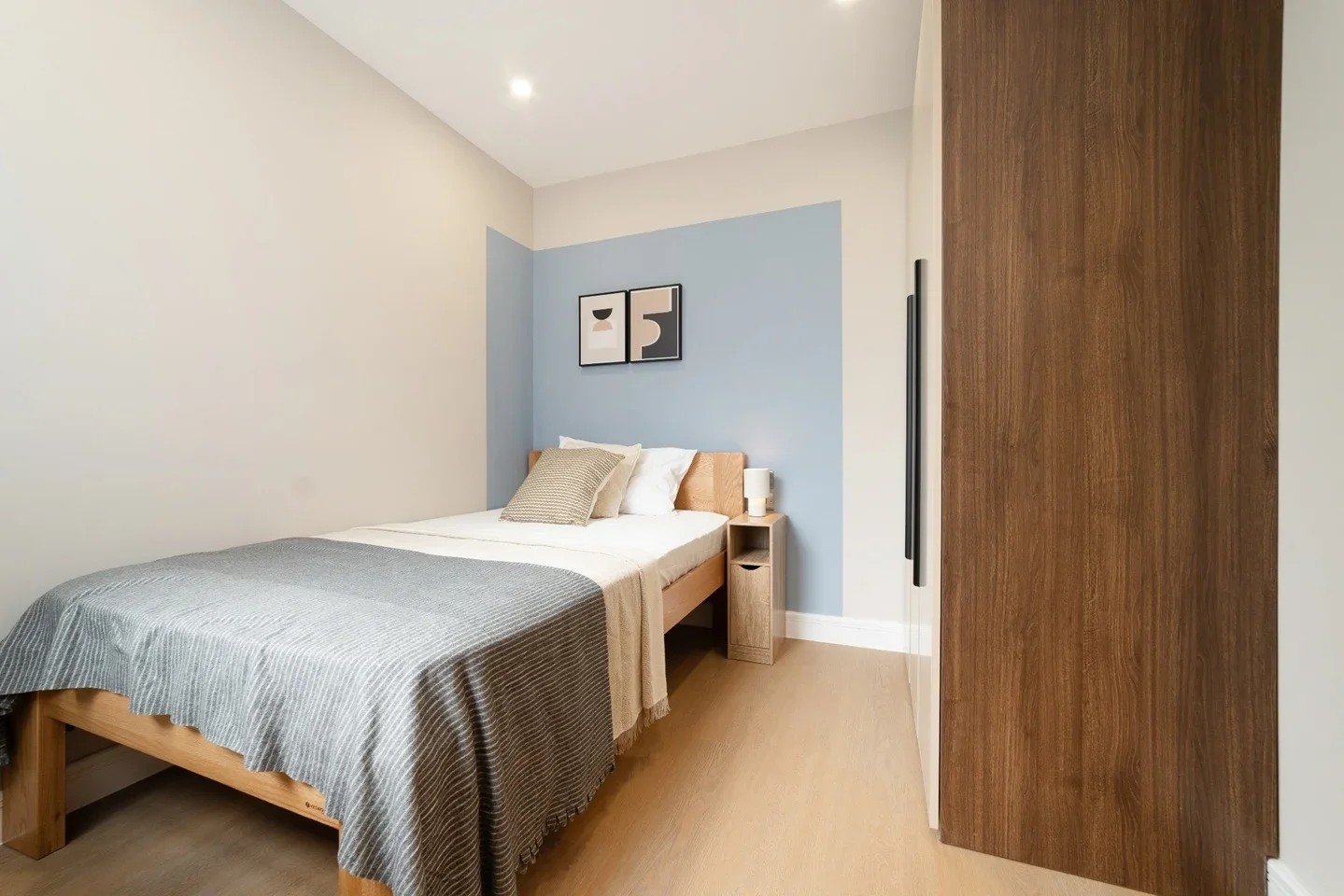 Room Hook Road in Epsom and Ewell