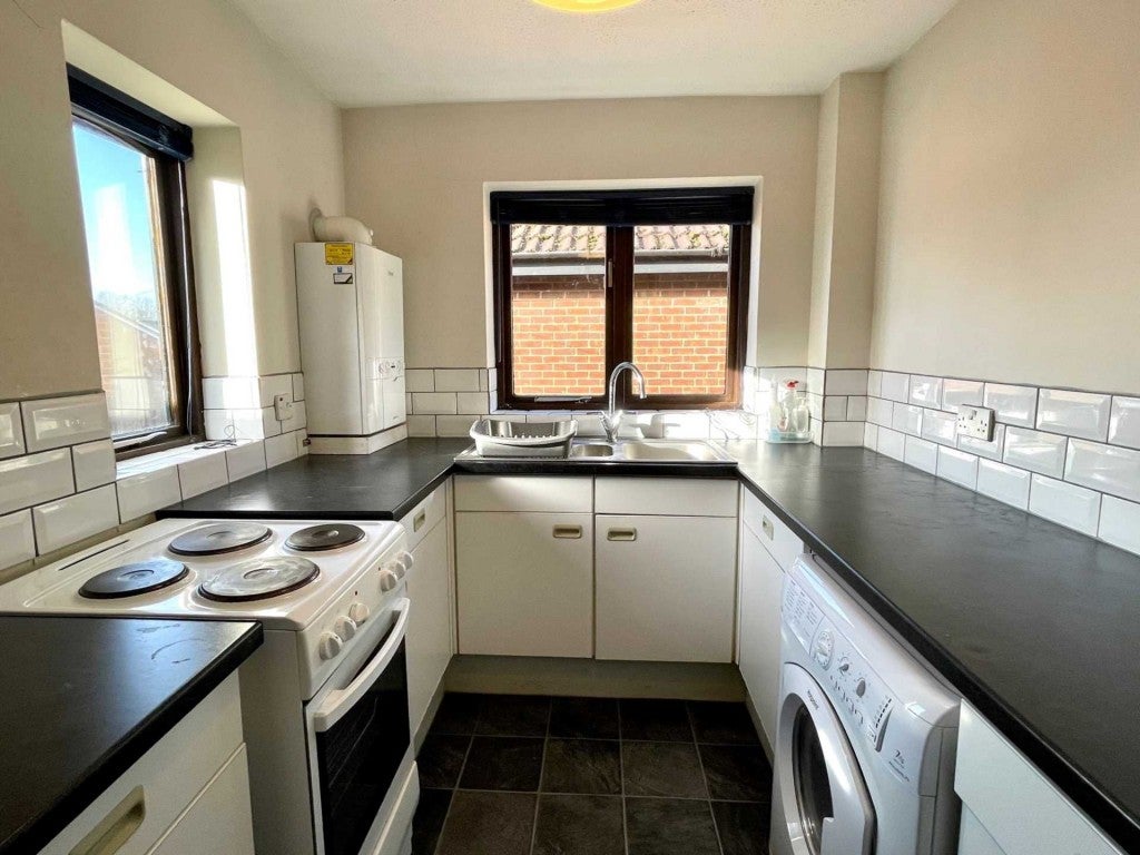 Flat Hales Park in Dacorum