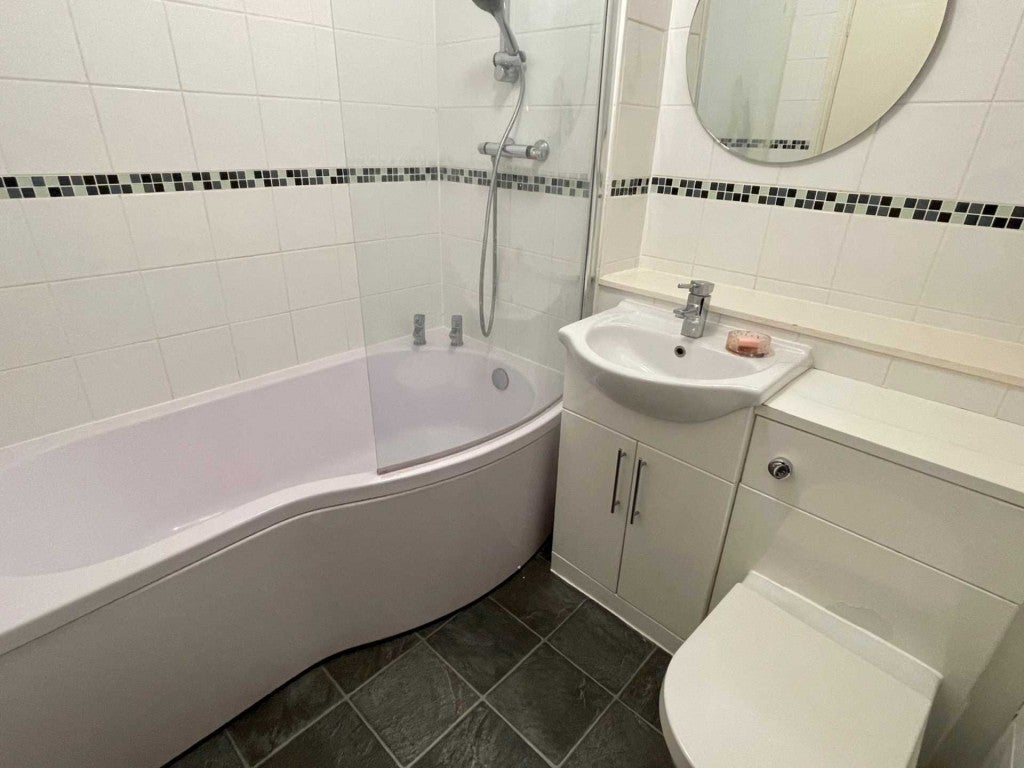 Flat Hales Park in Dacorum