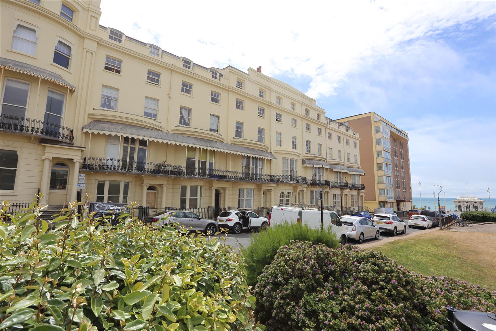 Flat Regency Square in Brighton