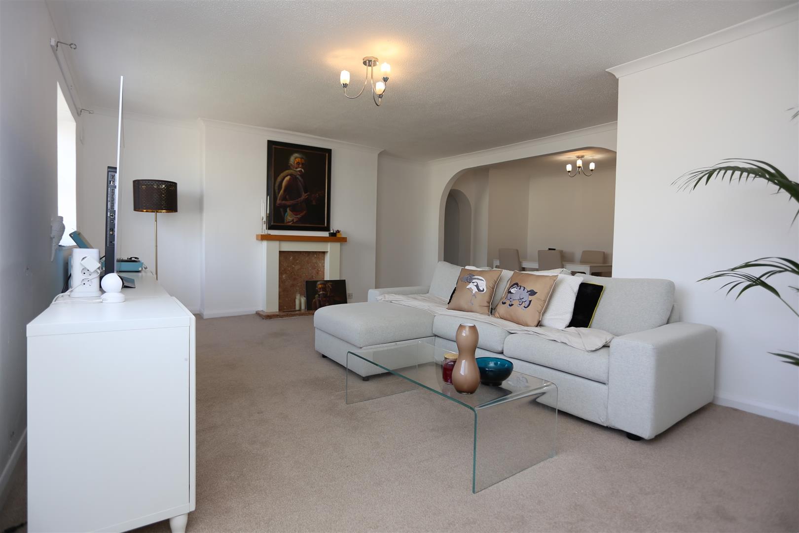 Flat Regency Square in Brighton