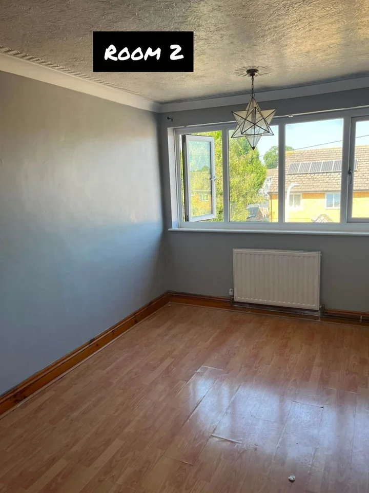 Room Turpin Avenue in Greater London