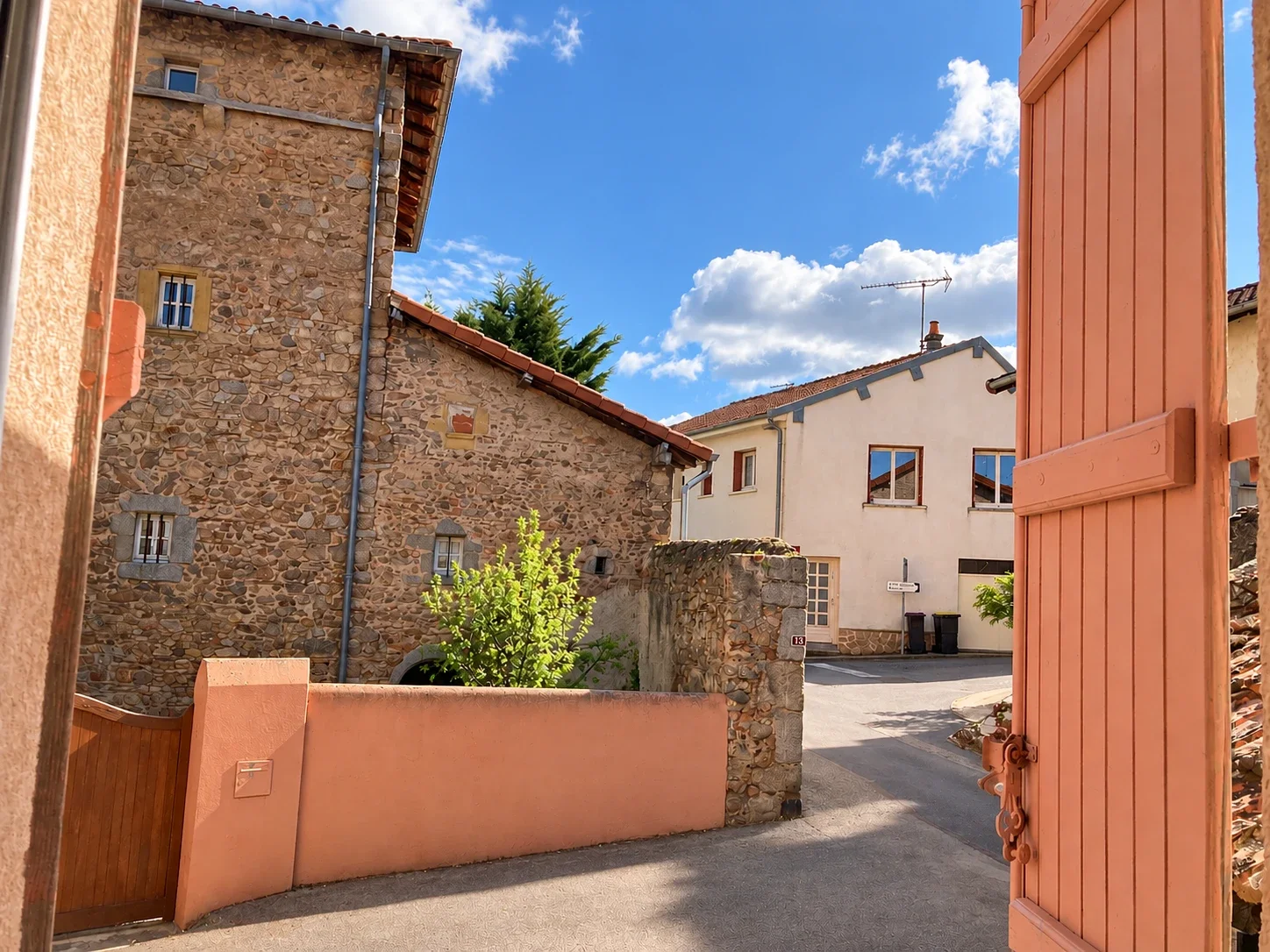 Appartement Rue Albert Lauriac à Saint-André-d'Apchon