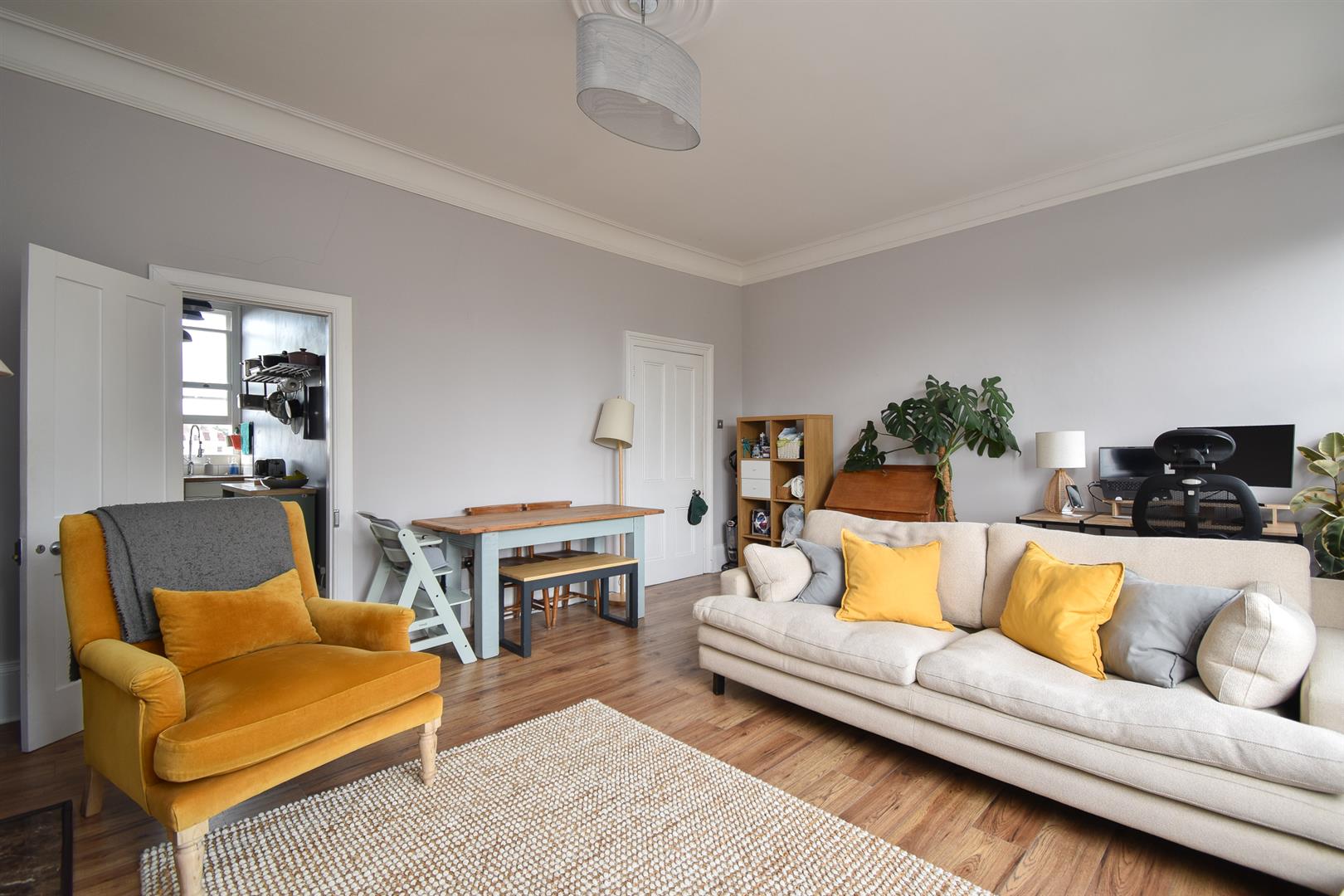 Flat Magdalen Road in Hastings