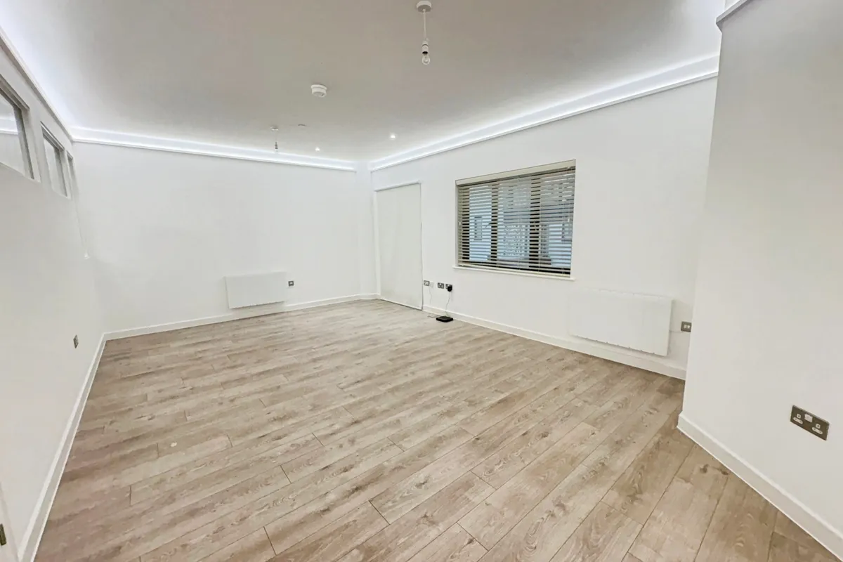 Flat Edinburgh Way in Harlow