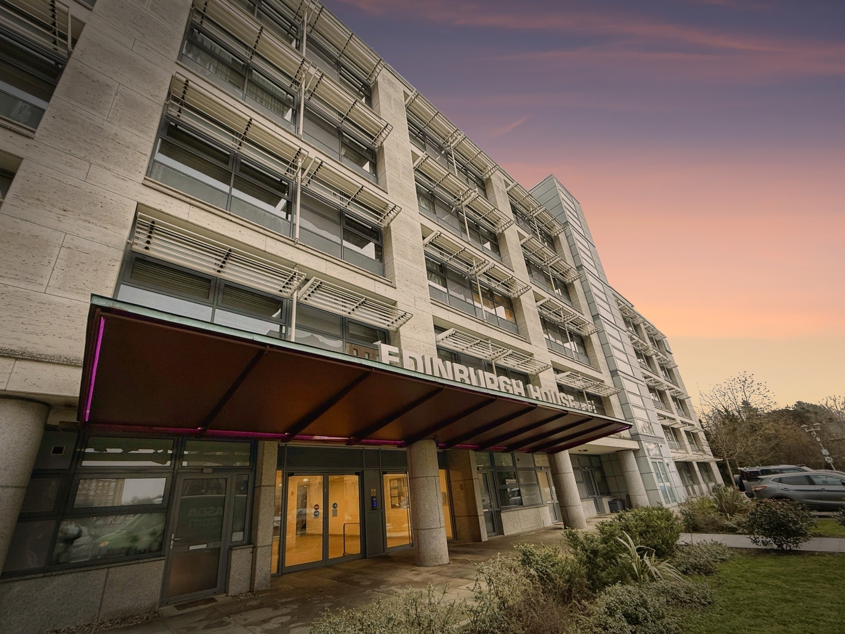 Flat Edinburgh Way in Harlow