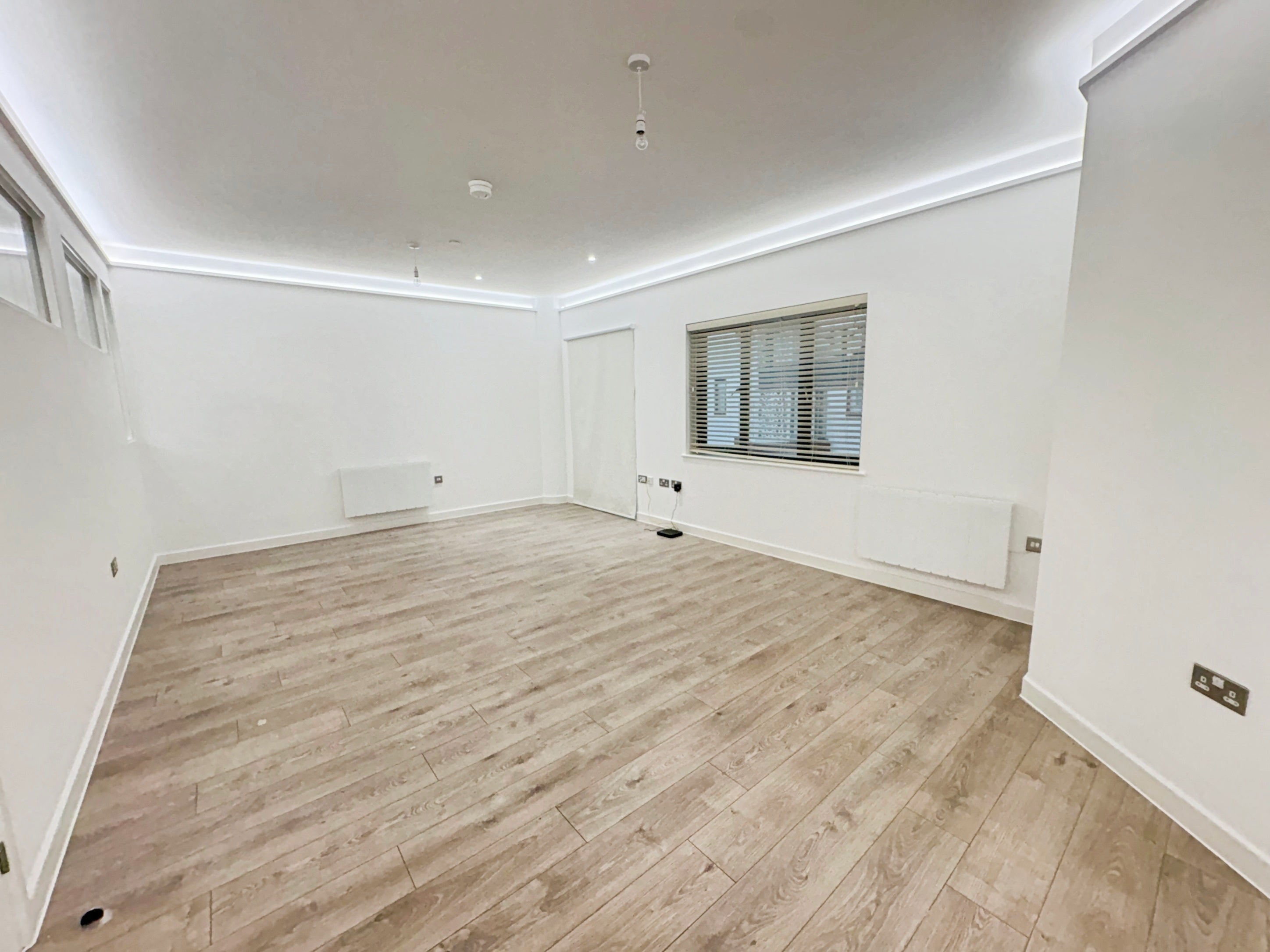 Flat Edinburgh Way in Harlow